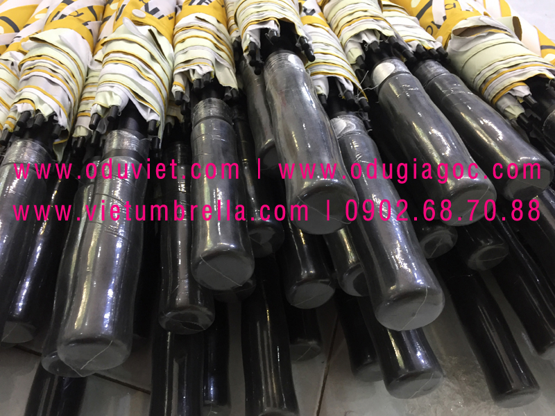 xưởng sản xuất ô dù cầm tay in logo quảng cáo